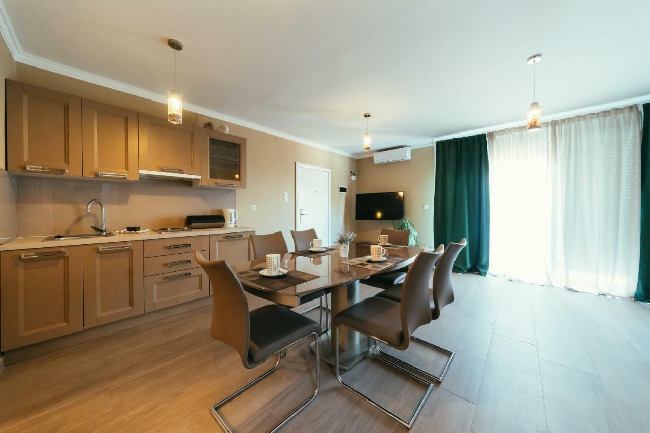 Apartments Prestige เพทรอซาเน ภายนอก รูปภาพ